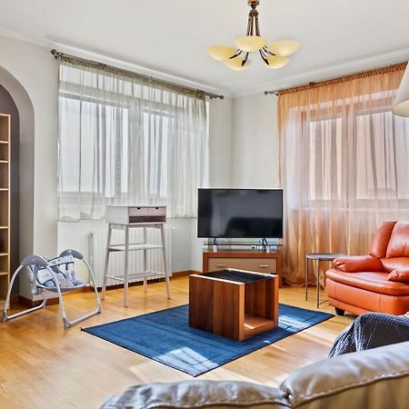 125 Sqm Family Friendly With Kids Room Bukarest Eksteriør billede