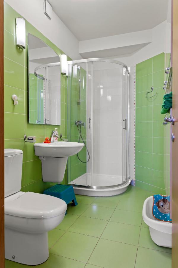 125 Sqm Family Friendly With Kids Room Bukarest Eksteriør billede