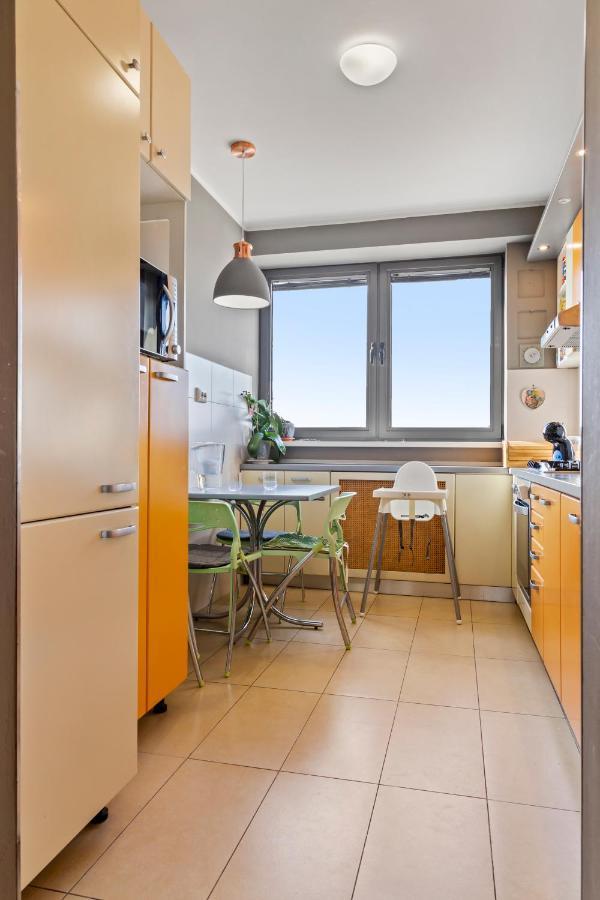125 Sqm Family Friendly With Kids Room Bukarest Eksteriør billede