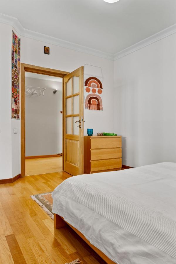 125 Sqm Family Friendly With Kids Room Bukarest Eksteriør billede
