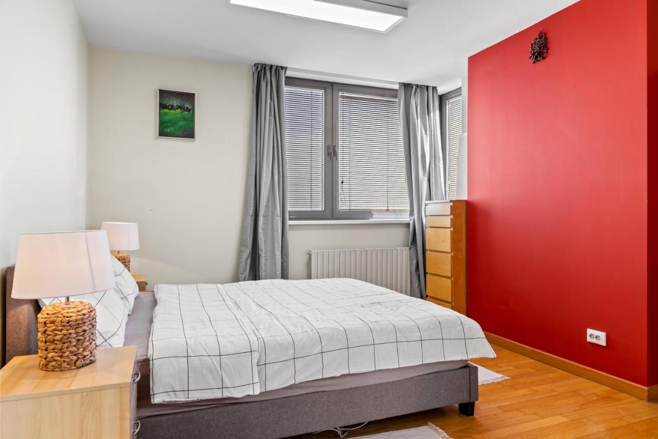 125 Sqm Family Friendly With Kids Room Bukarest Eksteriør billede