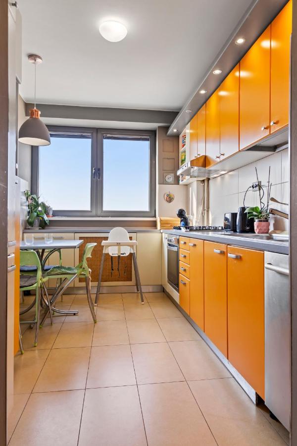 125 Sqm Family Friendly With Kids Room Bukarest Eksteriør billede