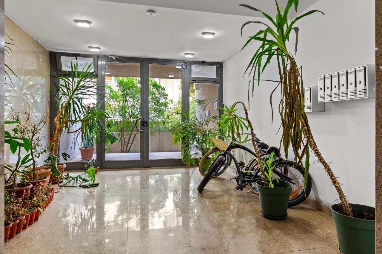 125 Sqm Family Friendly With Kids Room Bukarest Eksteriør billede