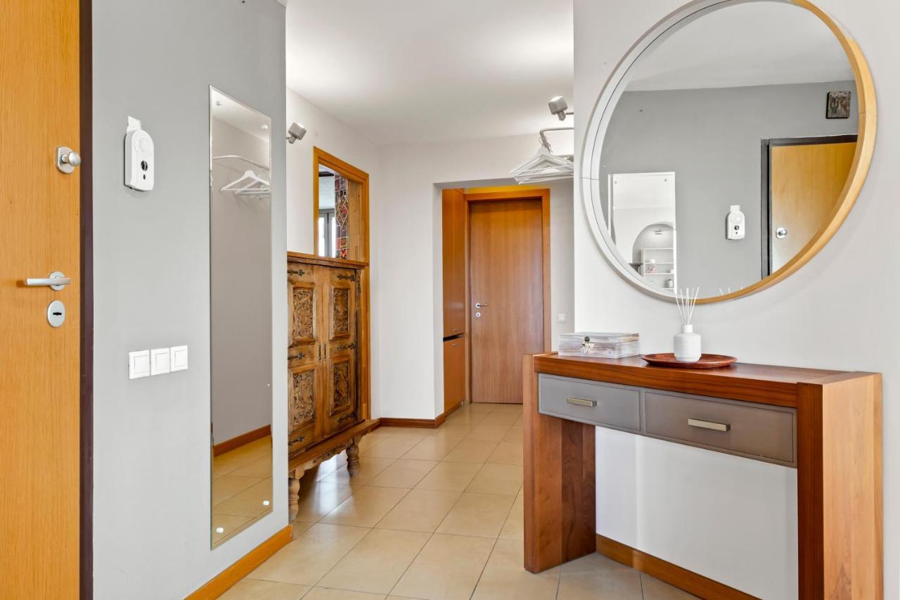125 Sqm Family Friendly With Kids Room Bukarest Eksteriør billede