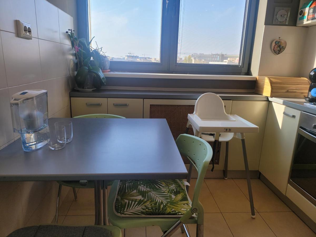 125 Sqm Family Friendly With Kids Room Bukarest Eksteriør billede