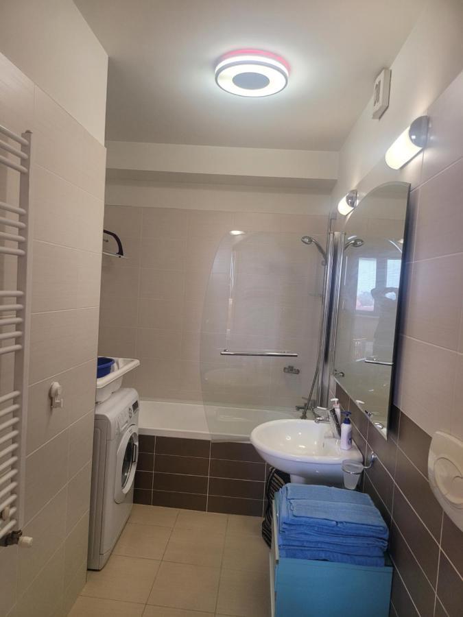 125 Sqm Family Friendly With Kids Room Bukarest Eksteriør billede